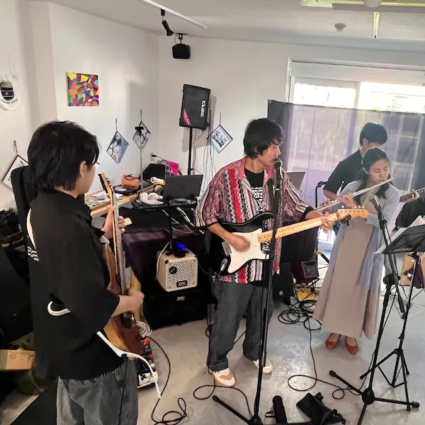 セクション 1 関連画像1